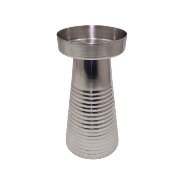 Candelabro plateado pequeño para velas decorativas - Vilá Decoración - Muebles y decoración en Medellín y Colombia