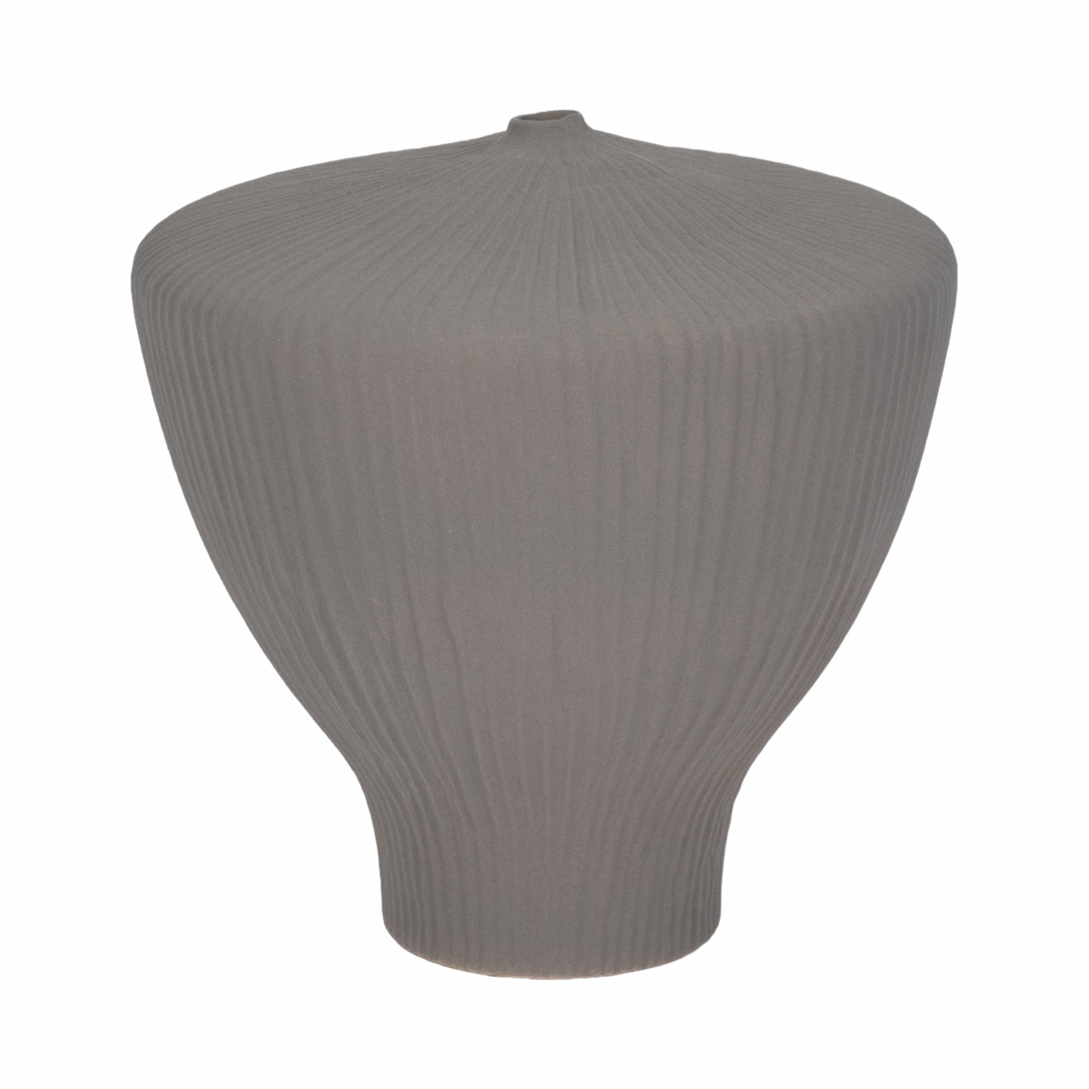 Jarrón anfora gris mate para decoración - Vilá Decoración - Muebles y decoración en Medellín y Colombia