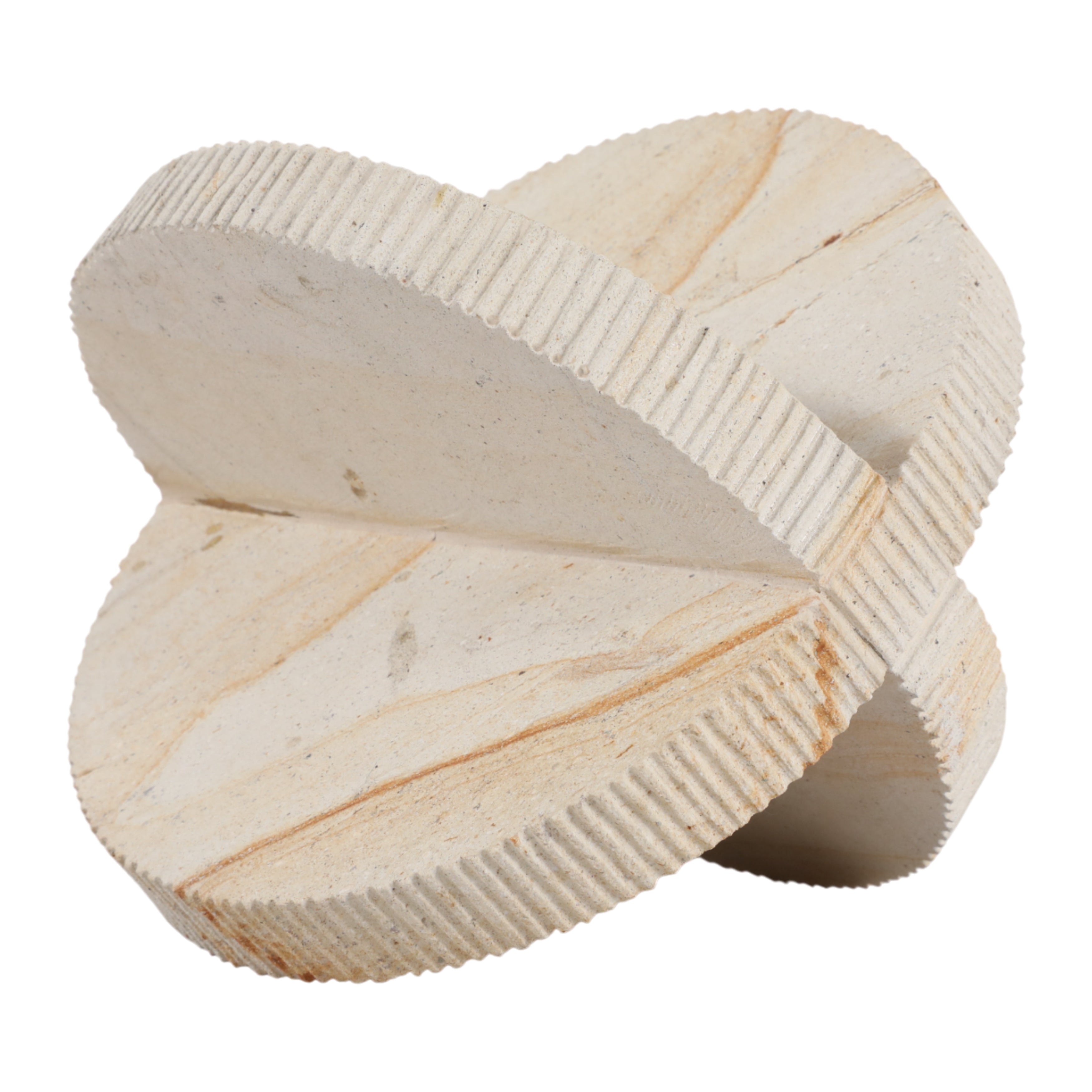 Accesorio decorativo de nudo con textura acanalada, color beige natural, ideal para interiores modernos.