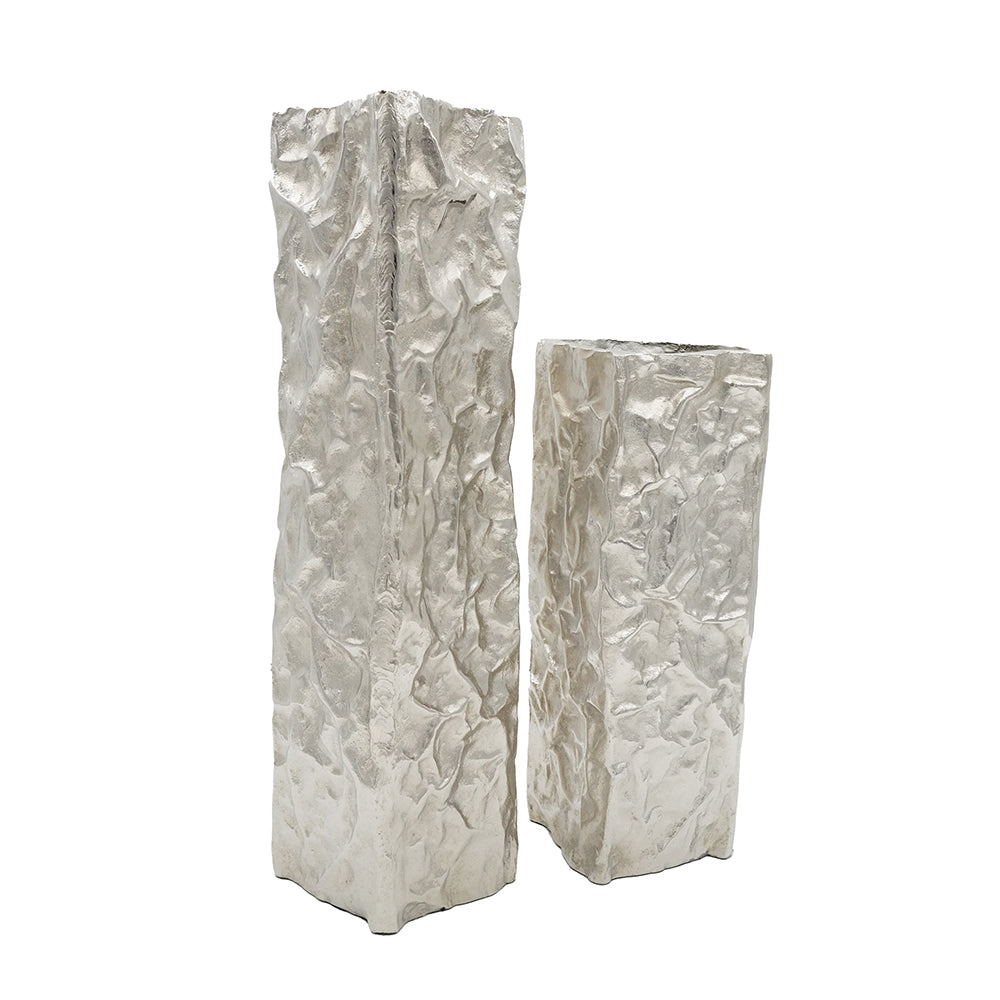 Jarrón grande de metal plata texturizado - Vilá Decoración - Muebles y decoración en Medellín y Colombia