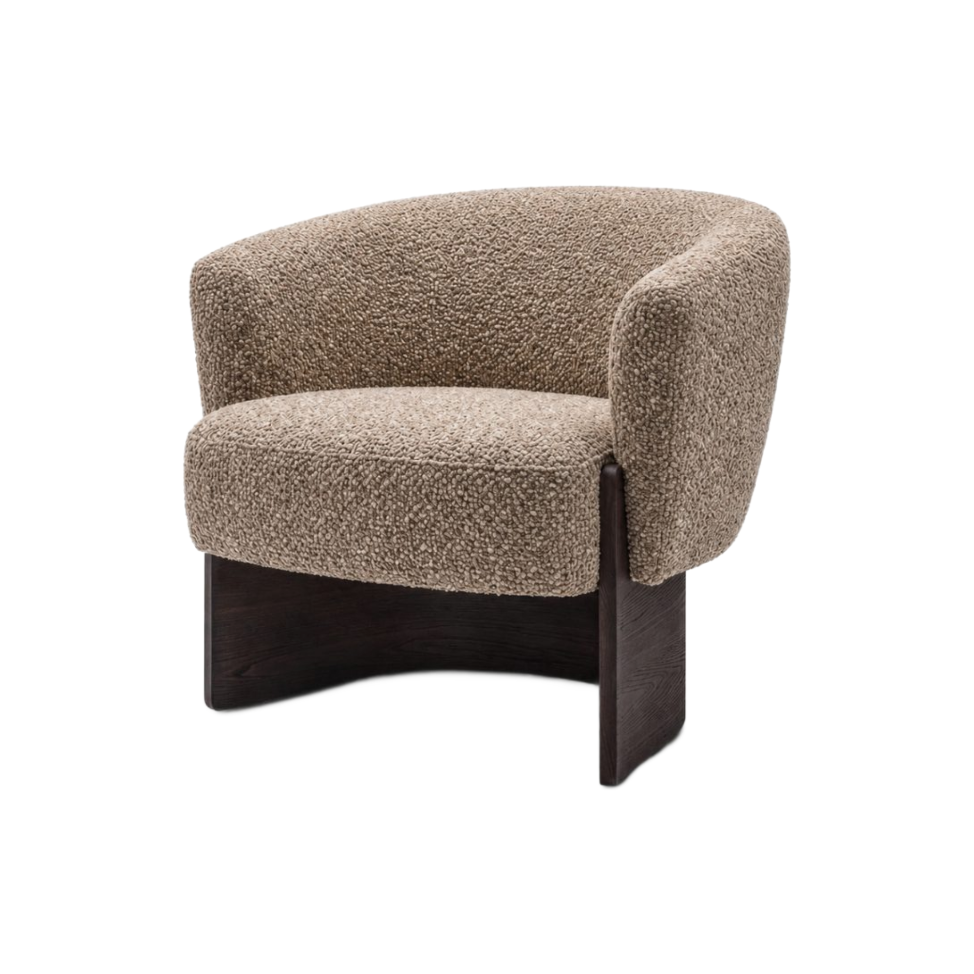 Poltrona moderna de diseño con tapizado bouclé beige y base de madera oscura. Lujo y confort.