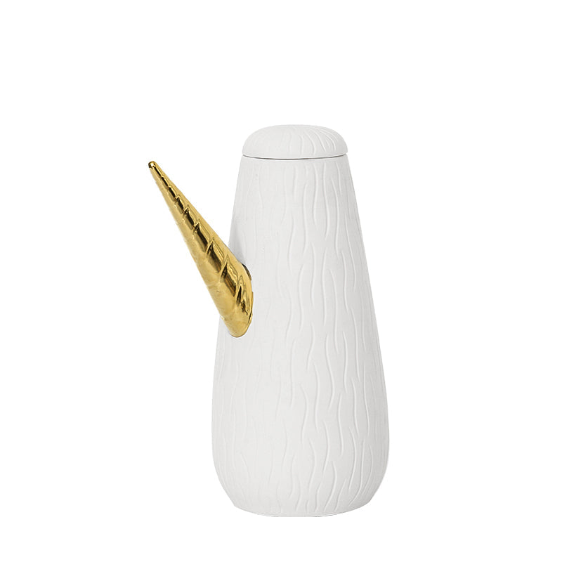 Maceta decorativa blanca con detalle dorado - Vilá Decoración - Muebles y decoración en Medellín y Colombia