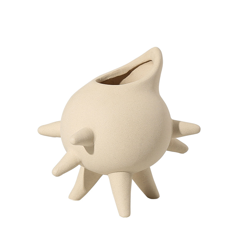 Jarrón cerámico beige compacto con patas - Vilá Decoración - Muebles y decoración en Medellín y Colombia