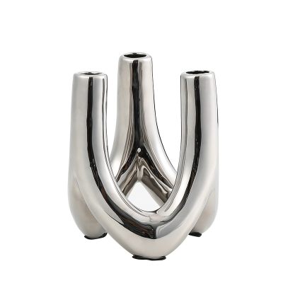 Candelabro plateado moderno para 3 velas - Vilá Decoración - Muebles y decoración en Medellín y Colombia