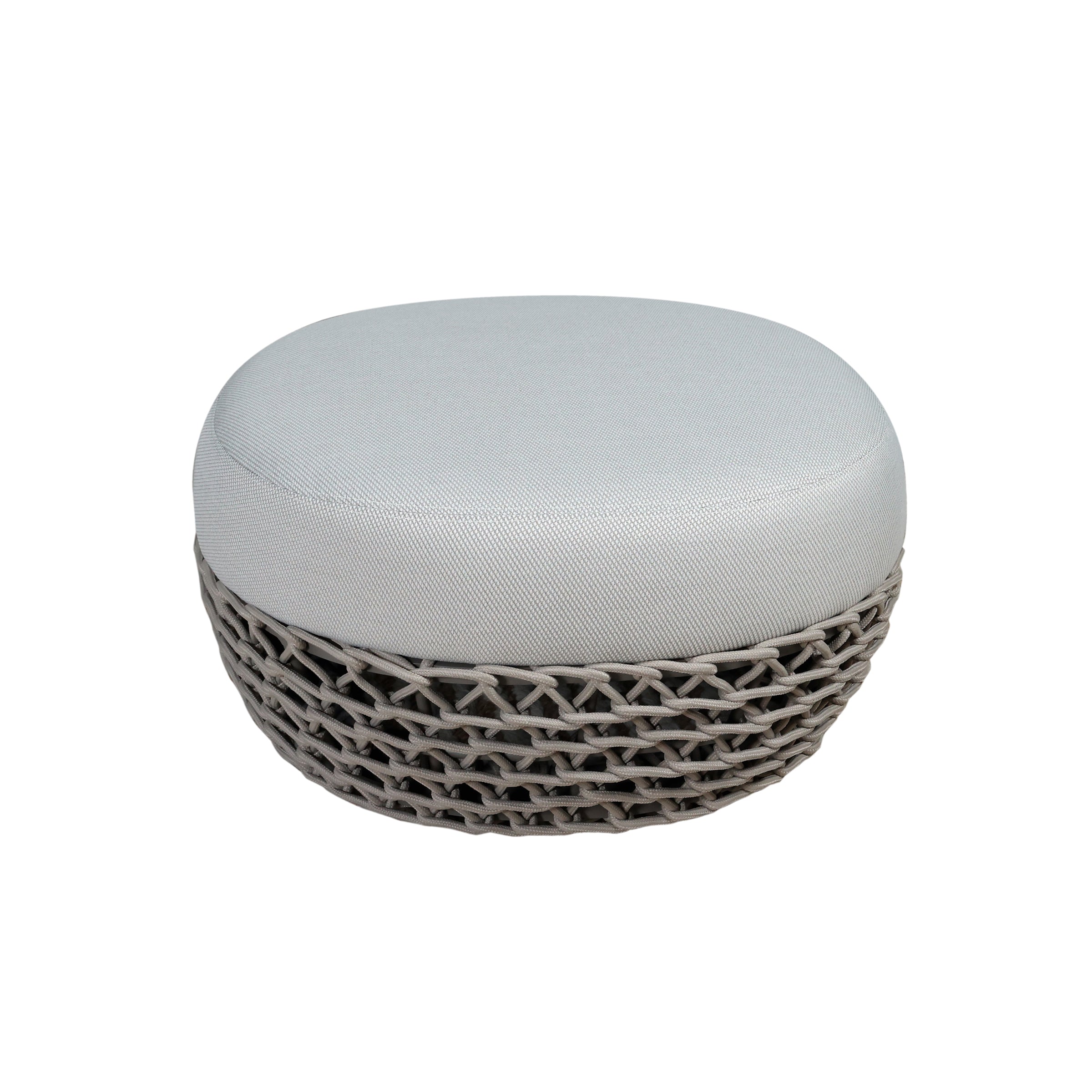 Puff redondo exterior gris con base de aluminio - Vilá Decoración - Muebles y decoración en Medellín y Colombia