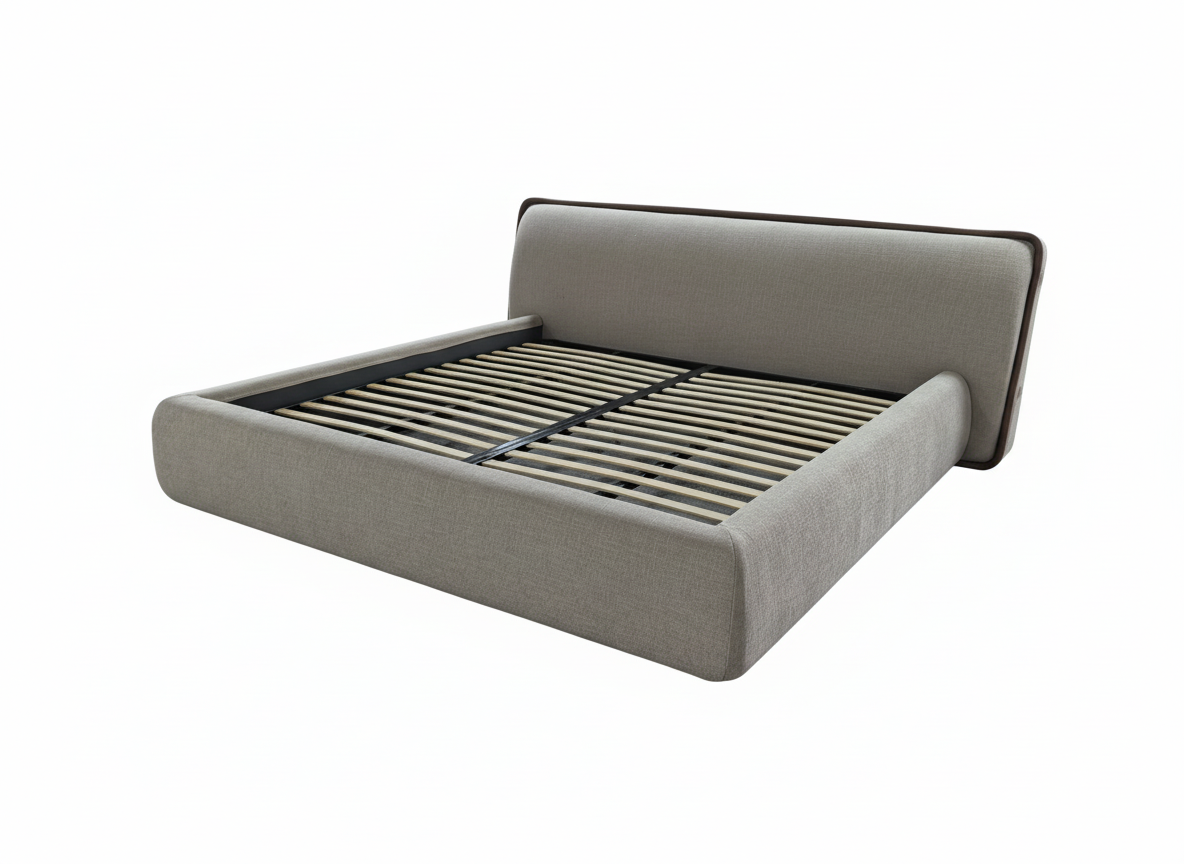 Cama tapizada moderna color beige vista de frente con somier de láminas expuesto y cabecero acolchado, sin colchón.