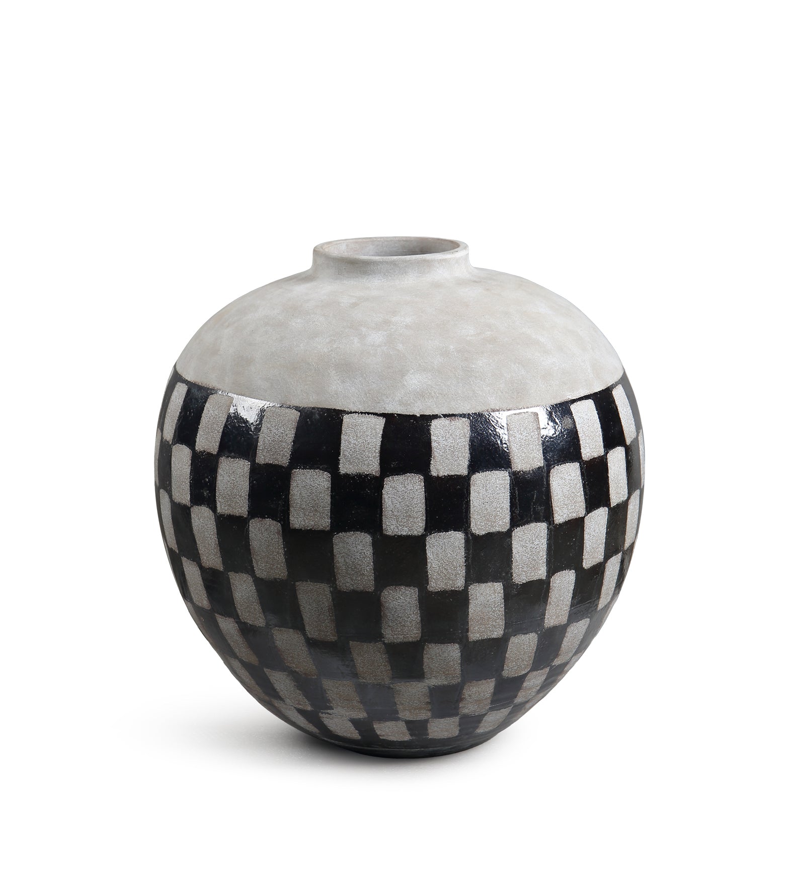 Matero esférico gris y negro para plantas - Vilá Decoración - Muebles y decoración en Medellín y Colombia