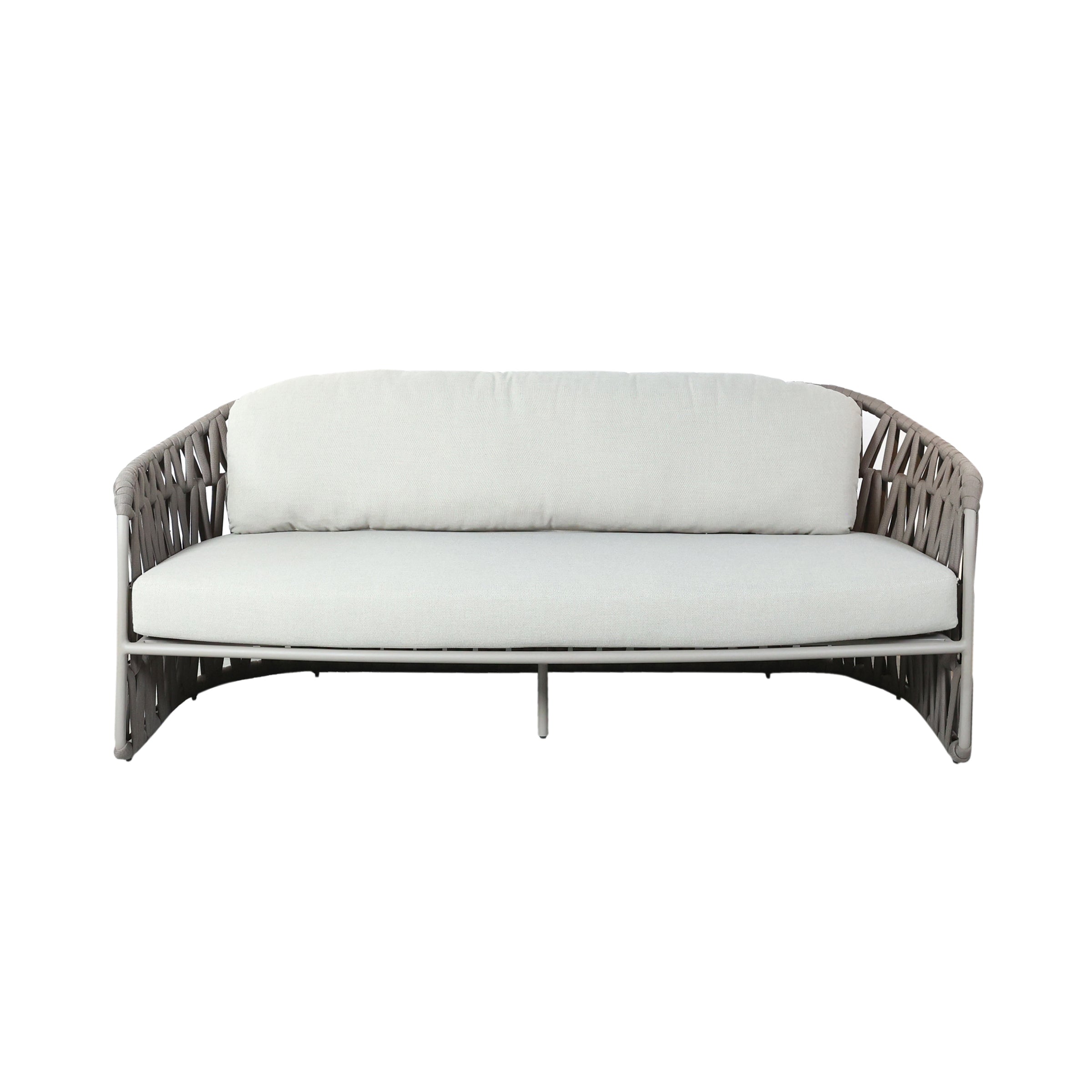 Sofá exterior gris claro de dos plazas con cojines blancos - Vilá Decoración - Muebles y decoración en Medellín y Colombia