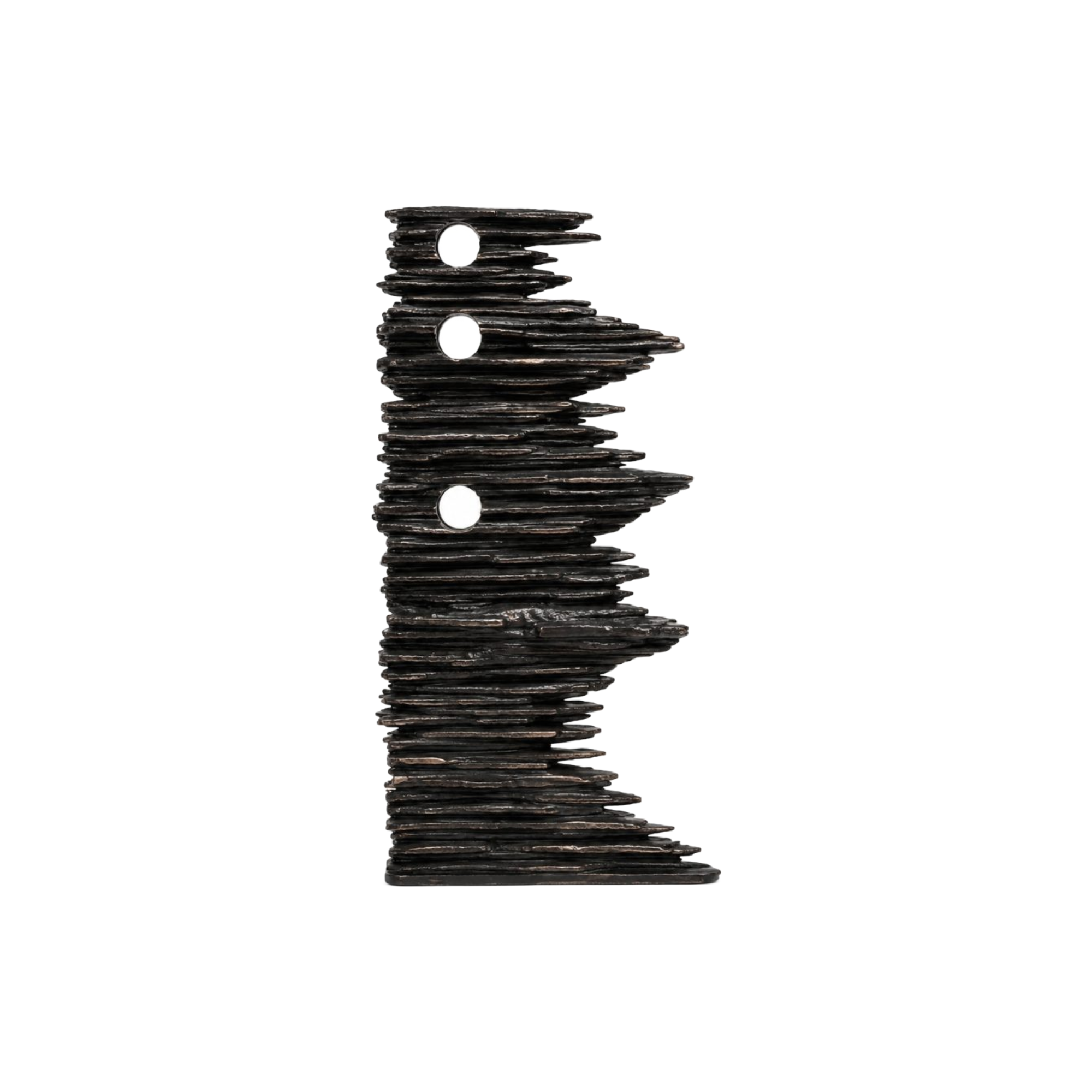 Escultura abstracta vertical oscura con textura orgánica y tres orificios circulares, para decoración de lujo.