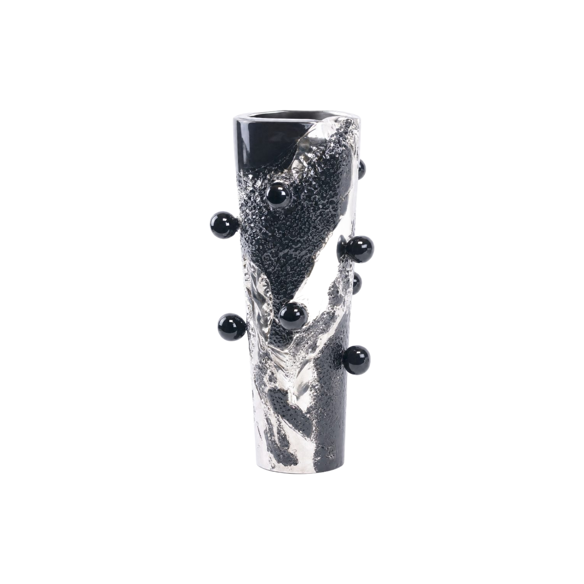 Jarrón de mármol oscuro con textura y esferas negras, pieza decorativa exclusiva.