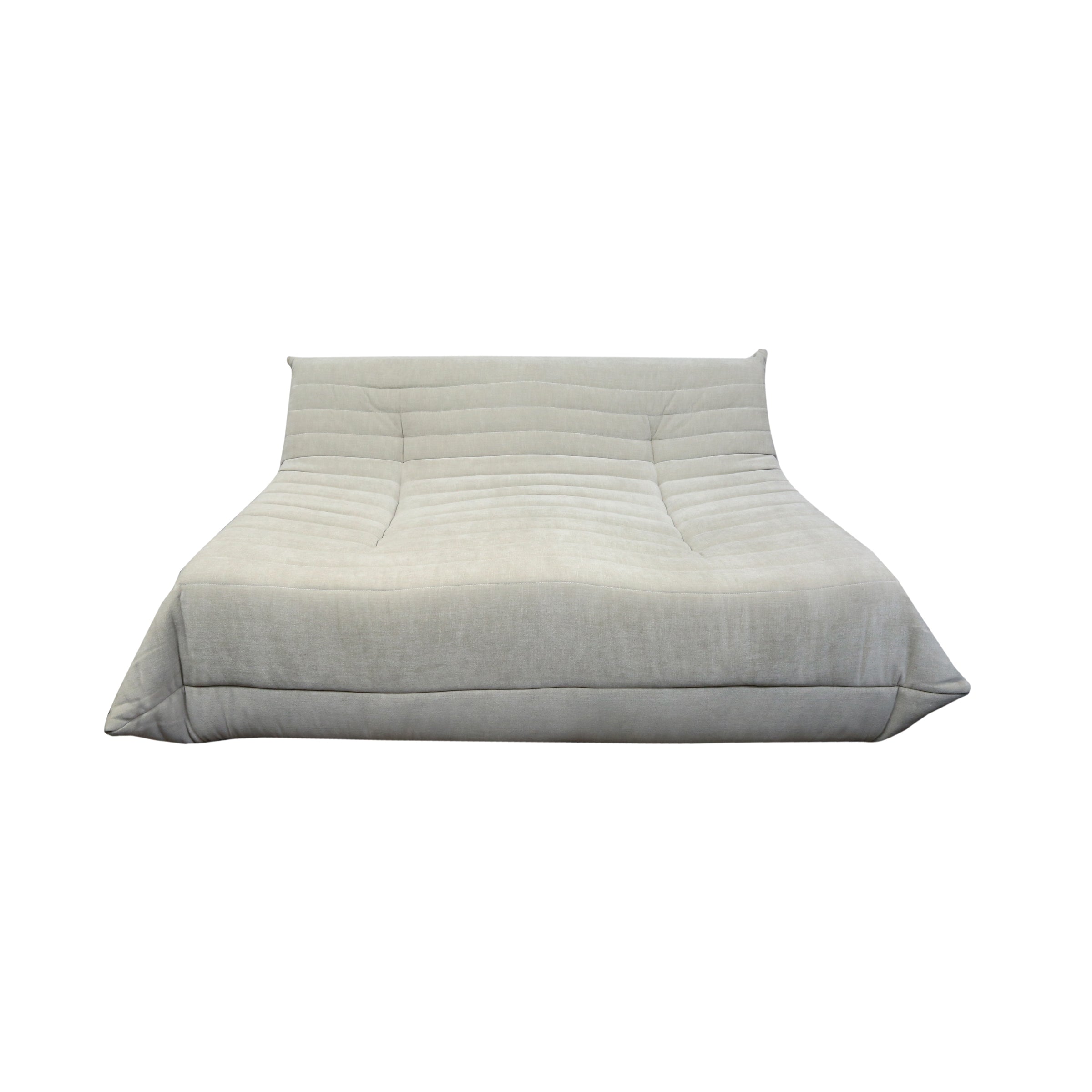 Sofá Naomi Gris Claro para Sala Moderna - Vilá Decoración - Muebles y decoración en Medellín y Colombia