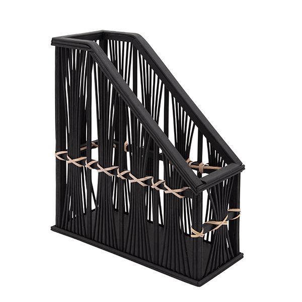 Revistero negro de mimbre para escritorio Vilá - Vilá Decoración - Muebles y decoración en Medellín y Colombia