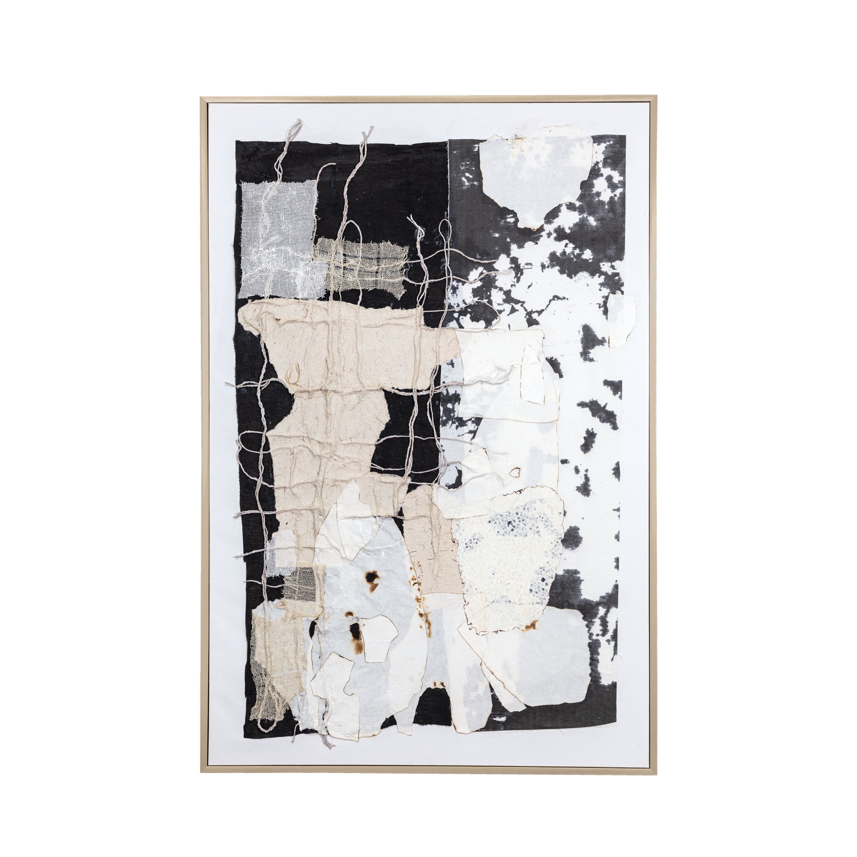 Cuadro decorativo Vilá Decoración con marco de madera y diseño abstracto en lona polyester, tonos blanco y negro.