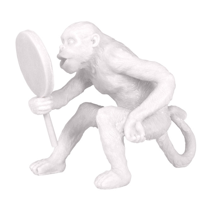 Figura decorativa de mono blanco con espejo, hecha de resina, marca Vilá Decoración.