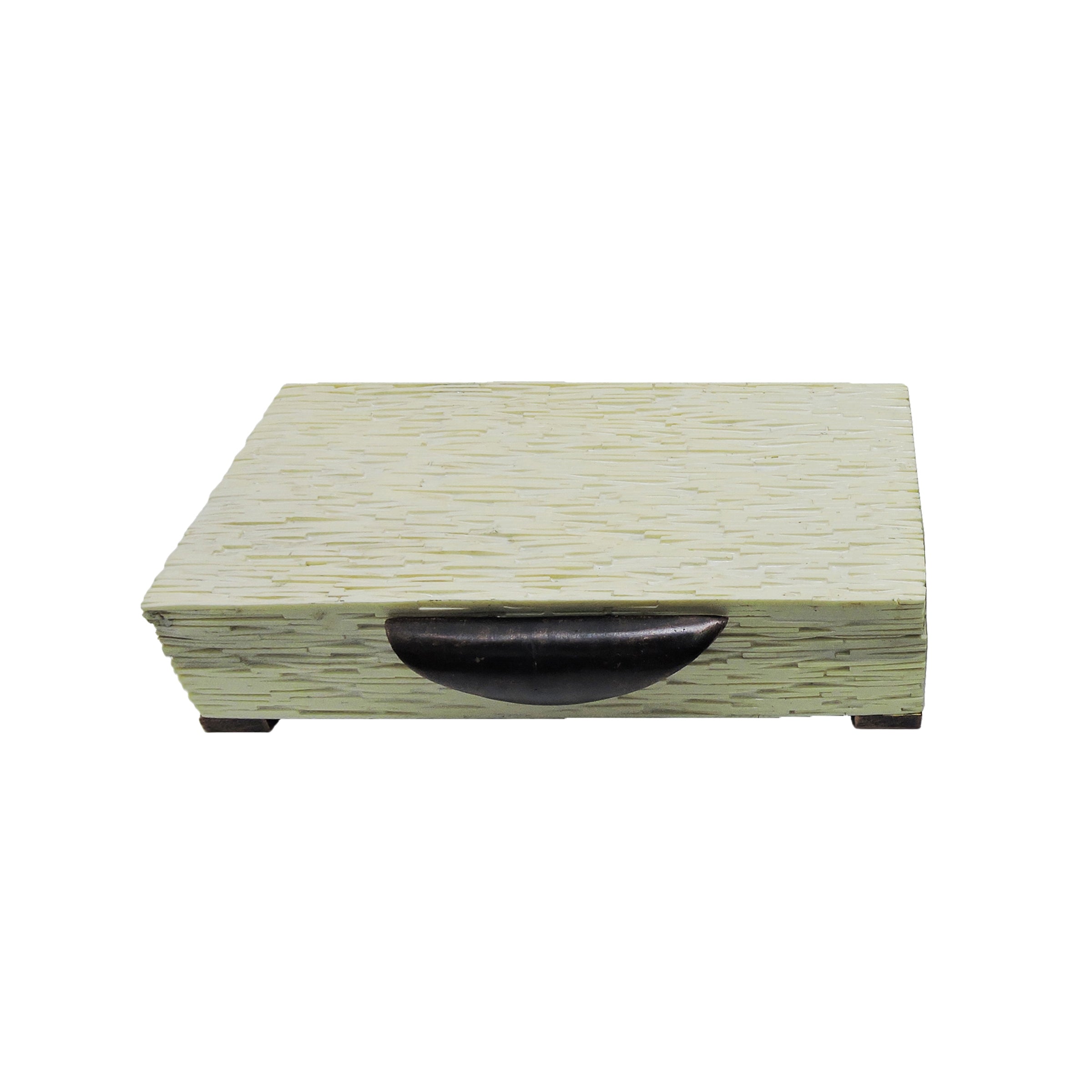 Cofre rústico grande beige con manija metálica - Vilá Decoración - Muebles y decoración en Medellín y Colombia