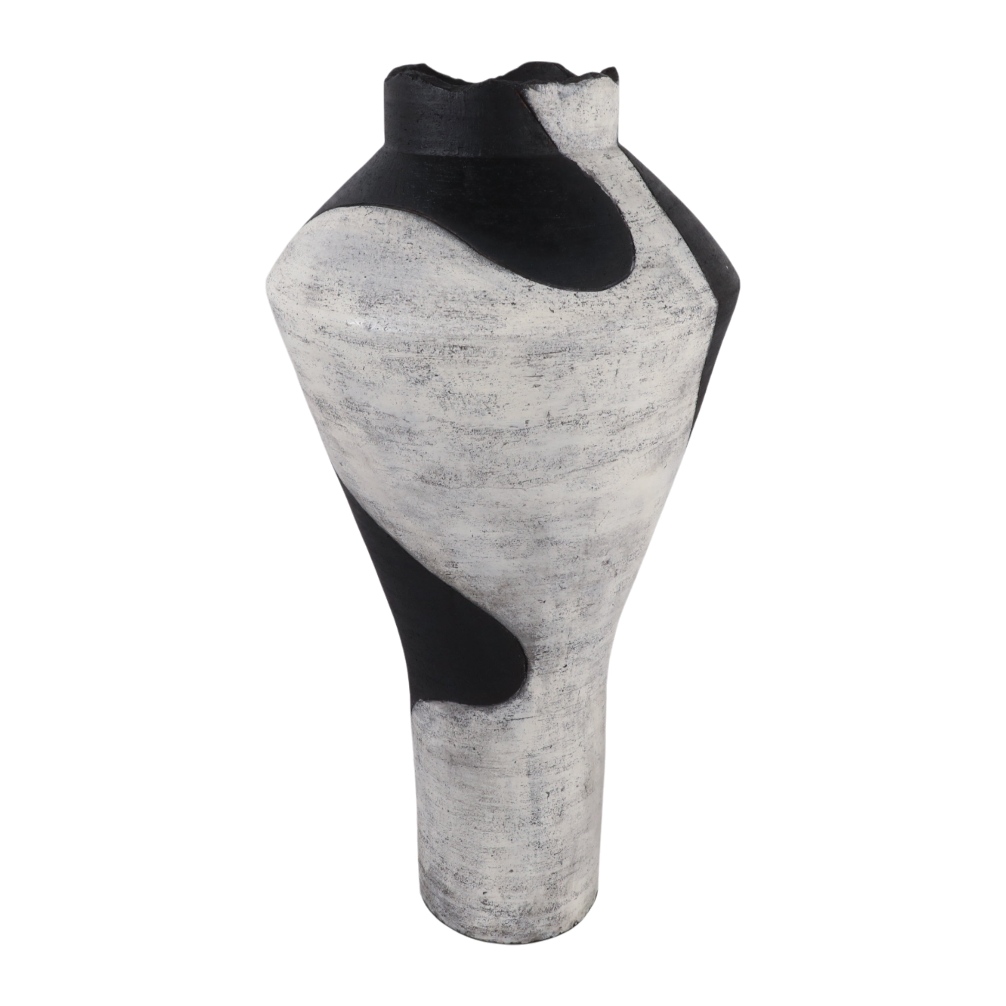 Jarrón decorativo abstracto en blanco y negro con patrón ondulado y textura, vista frontal.