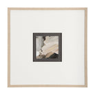 Cuadro de Vilá Decoración con impresión de arte enmarcada y texturizada embellecida a mano, bajo vidrio, en tonos neutros y marco de poliresina.