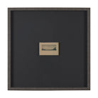 Cuadro de Vilá Decoración con impresión artística enmarcada bajo vidrio, sobre fondo de papel y marco de poliresina.