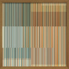 Cuadro de Vilá Decoración con marco de madera y diseño abstracto de líneas verticales en tonos marrones, azules y beige sobre papel.