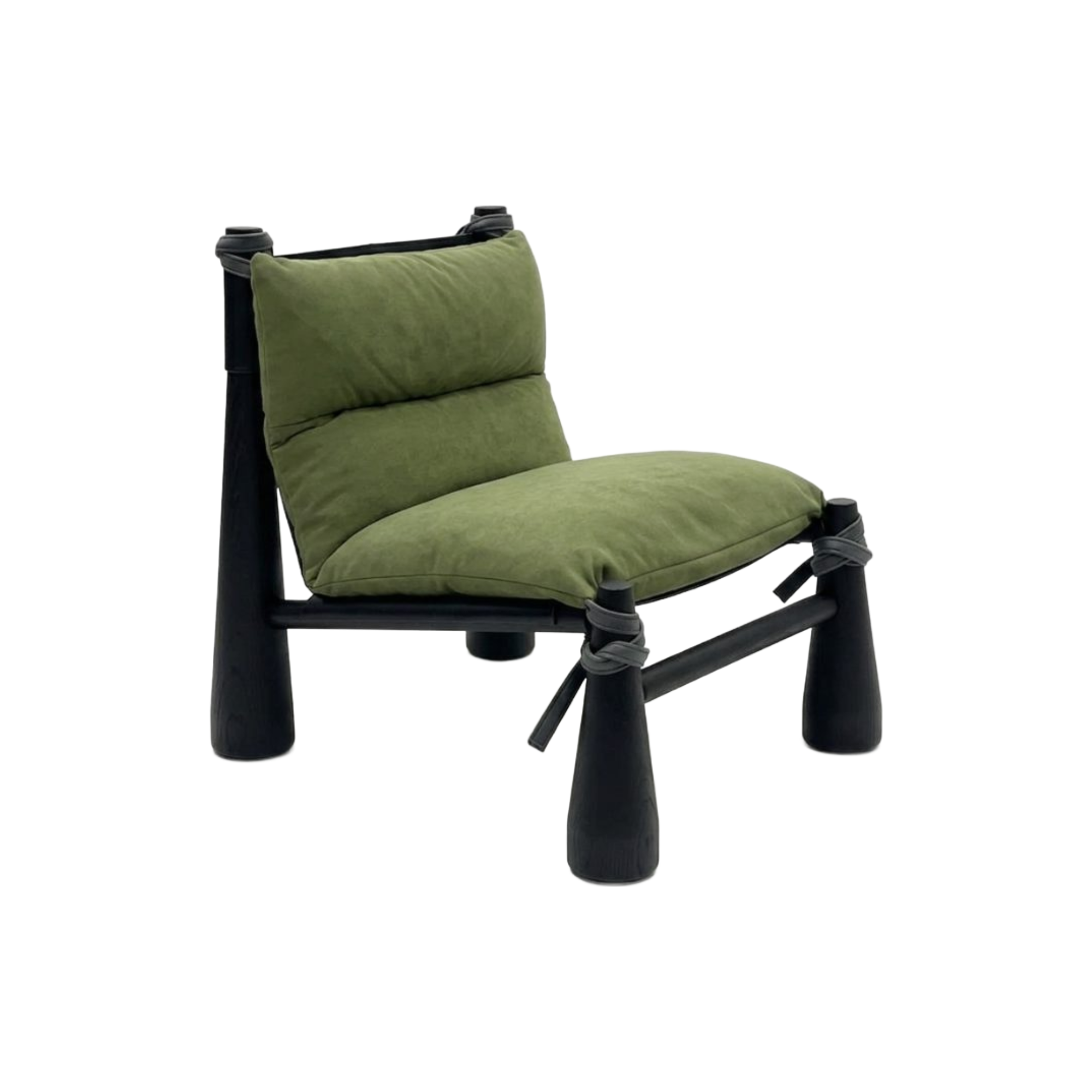Poltrona de diseño moderna con estructura negra robusta y cojines verdes oliva, vista lateral.