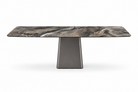 Mesa de comedor contemporánea de 2.00m con cubierta de piedra sinterizada marmolada y base de acero elegante.