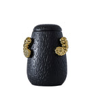 Accesorio cerámico negro con detalles dorados - Vilá Decoración - Muebles y decoración en Medellín y Colombia