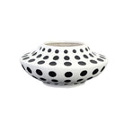 Jarrón cerámico blanco con puntos negros - Vilá Decoración - Muebles y decoración en Medellín y Colombia