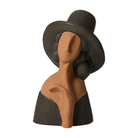 Escultura decorativa de cerámica Dama con Sombrero, tonos terracota y grafito, estilo artístico y