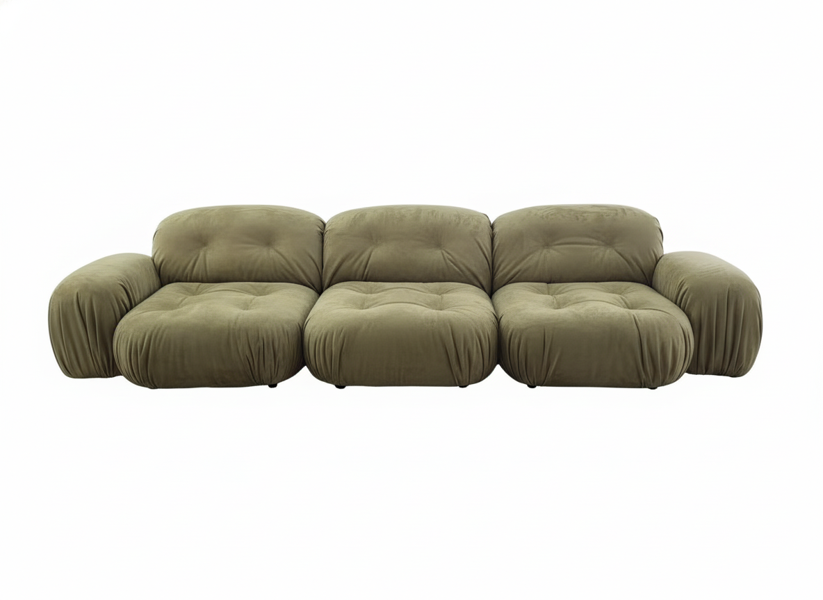Sofá modular de 3 plazas con diseño acolchado en tela verde olivo, sobre fondo blanco