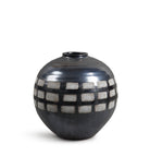 Matero negro de terracota con patrón plateado - Vilá Decoración - Muebles y decoración en Medellín y Colombia