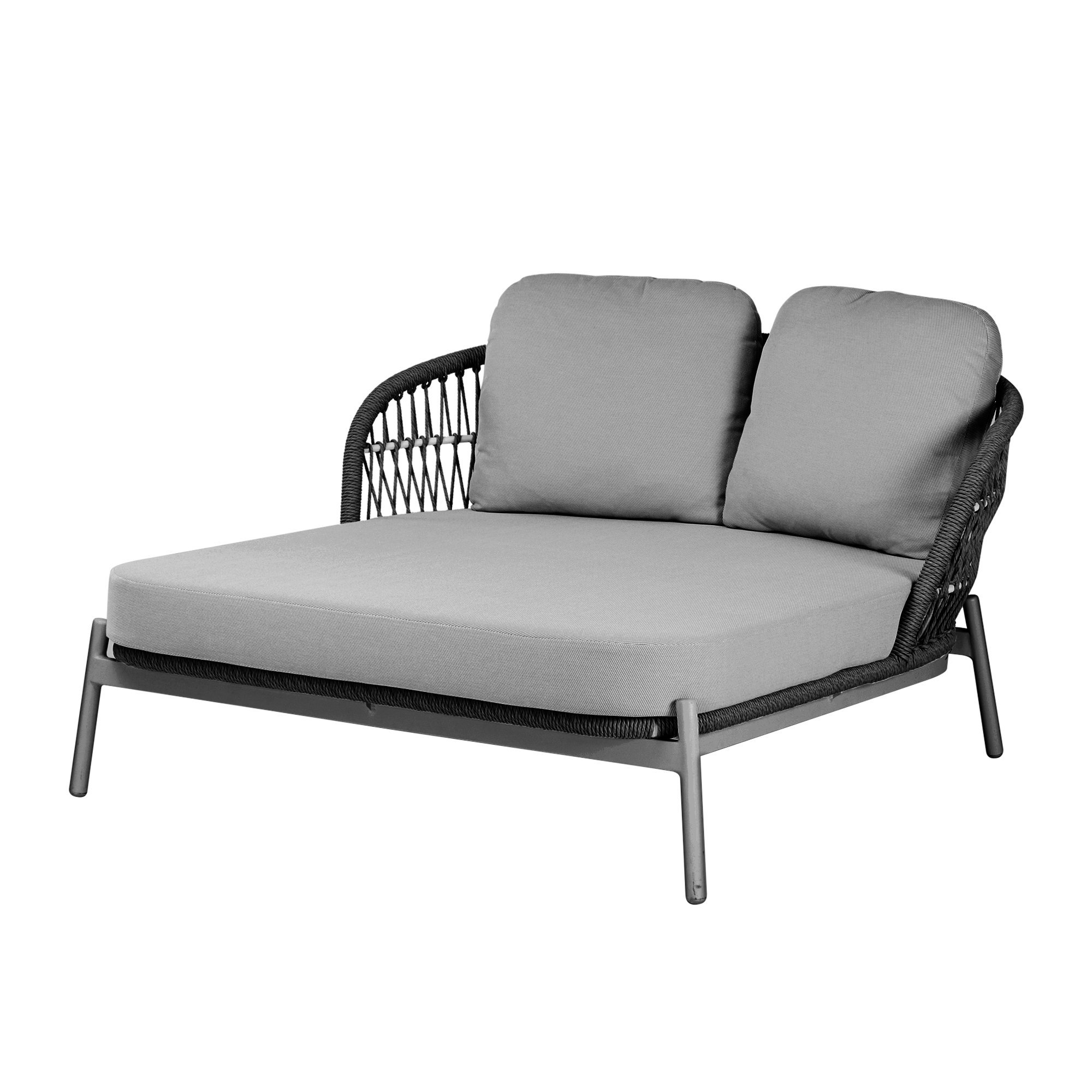 Cama de exterior Vilá Decoración con estructura de aluminio y detalles en cuerda acrílica, cojines grises.