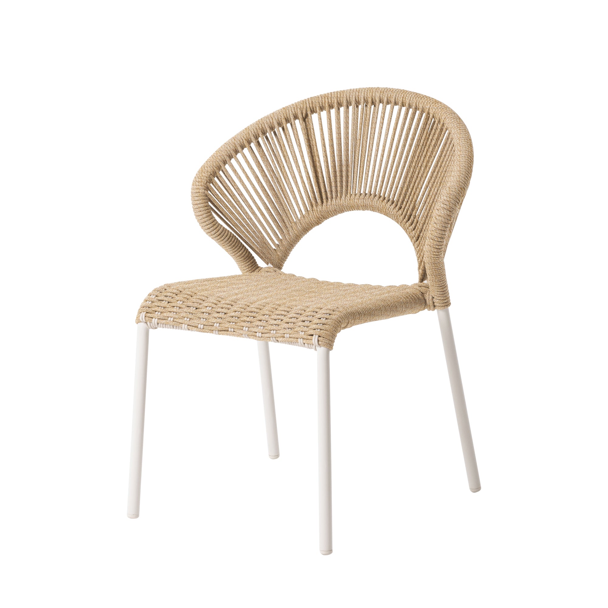 Silla Vilá Decoración con estructura de aluminio blanco y asiento y respaldo de cuerda acrílica color beige.