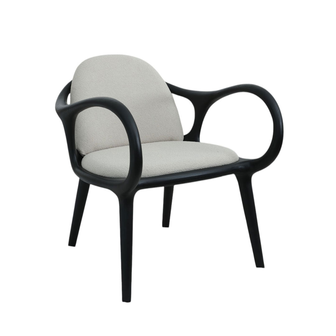 Silla moderna negra con tapizado beige para hogar y oficina - Vilá Decoración - Muebles y decoración en Medellín y Colombia