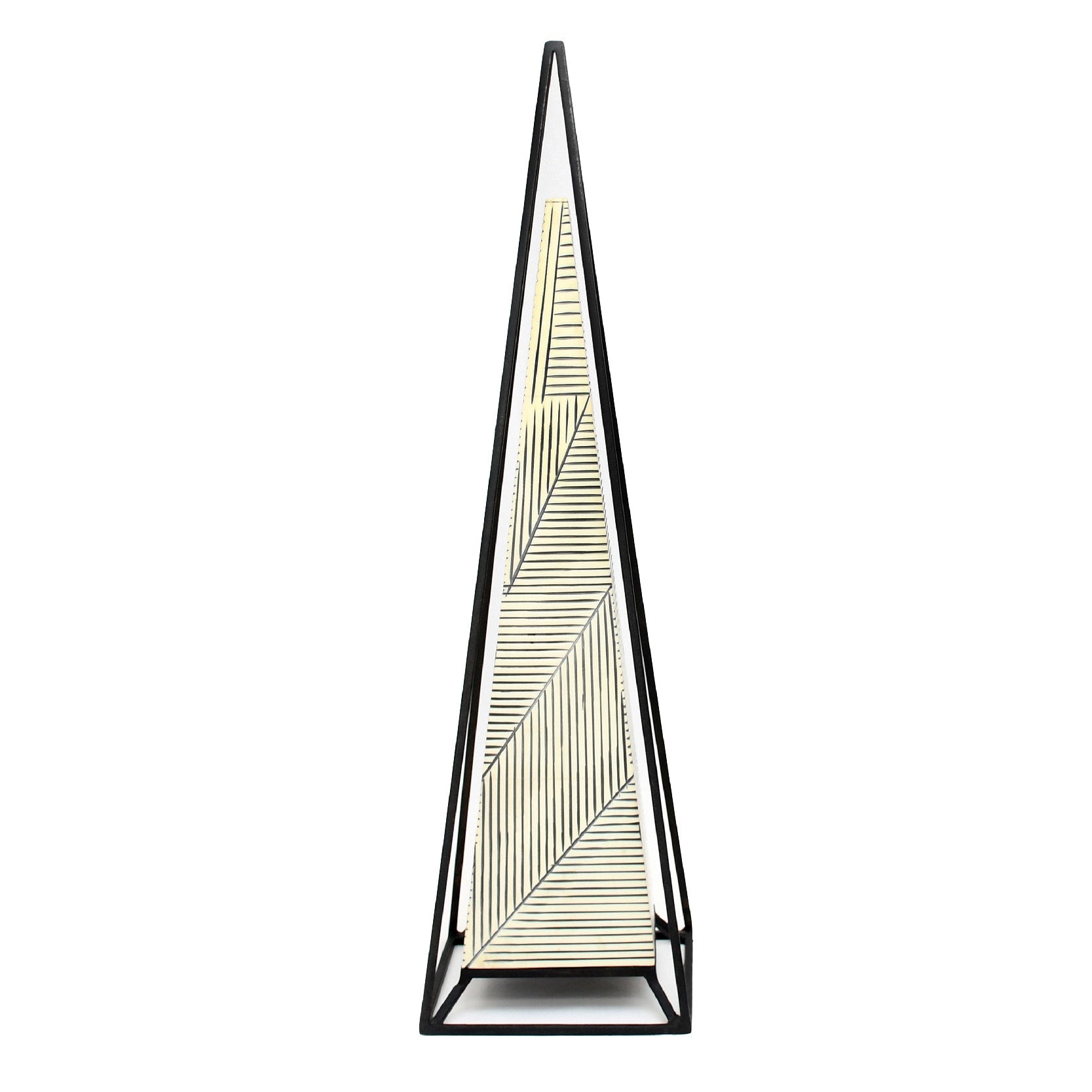 Pirámide decorativa grande negra para interiores - Vilá Decoración - Muebles y decoración en Medellín y Colombia