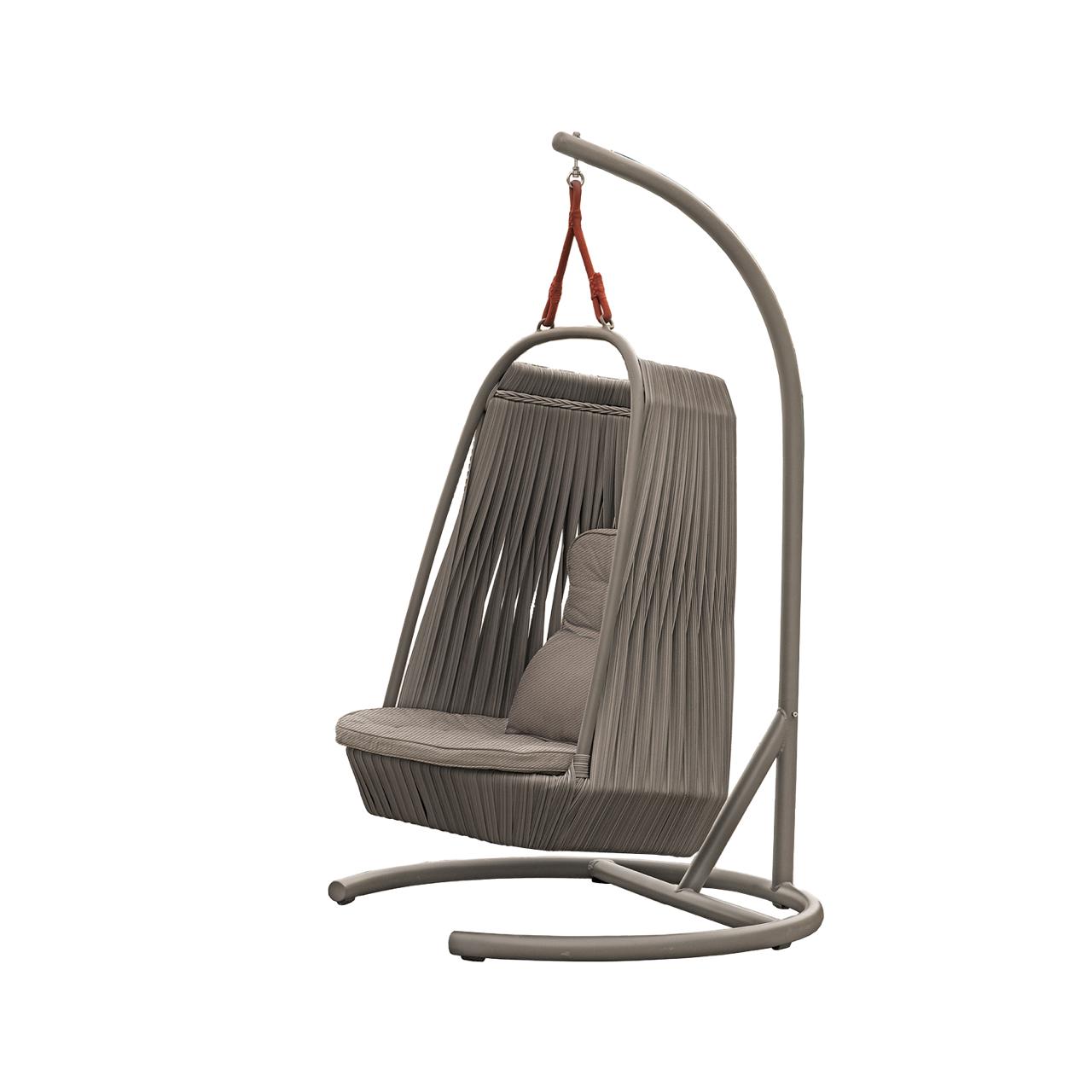 Sillón colgante exterior moderno de color gris con tejido trenzado, cojín acolchado y estructura de metal, perfecto para jardín y terraza.