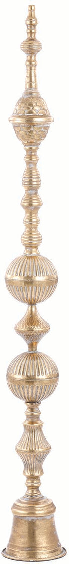 Pilar decorativo de metal dorado envejecido con tallados ornamentales, estilo vintage, para decoración del hogar.